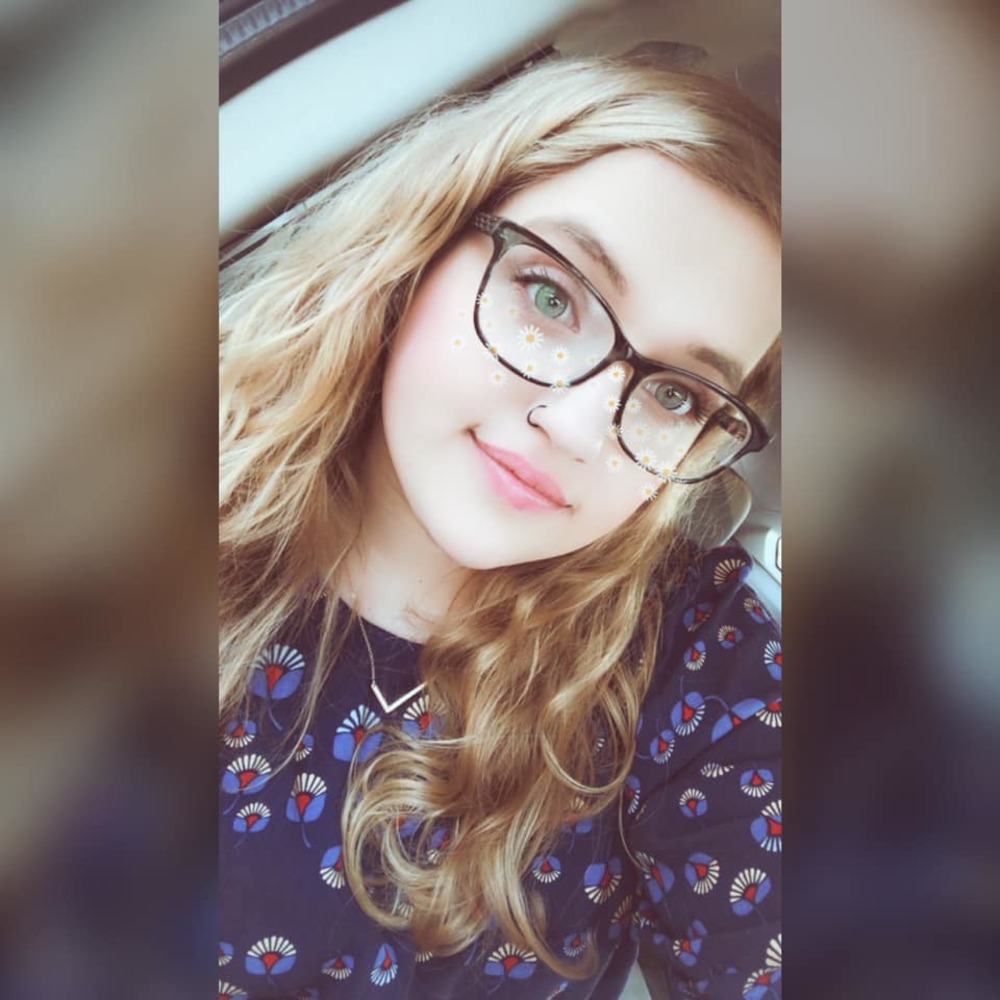 Meet your Posher, Lexie